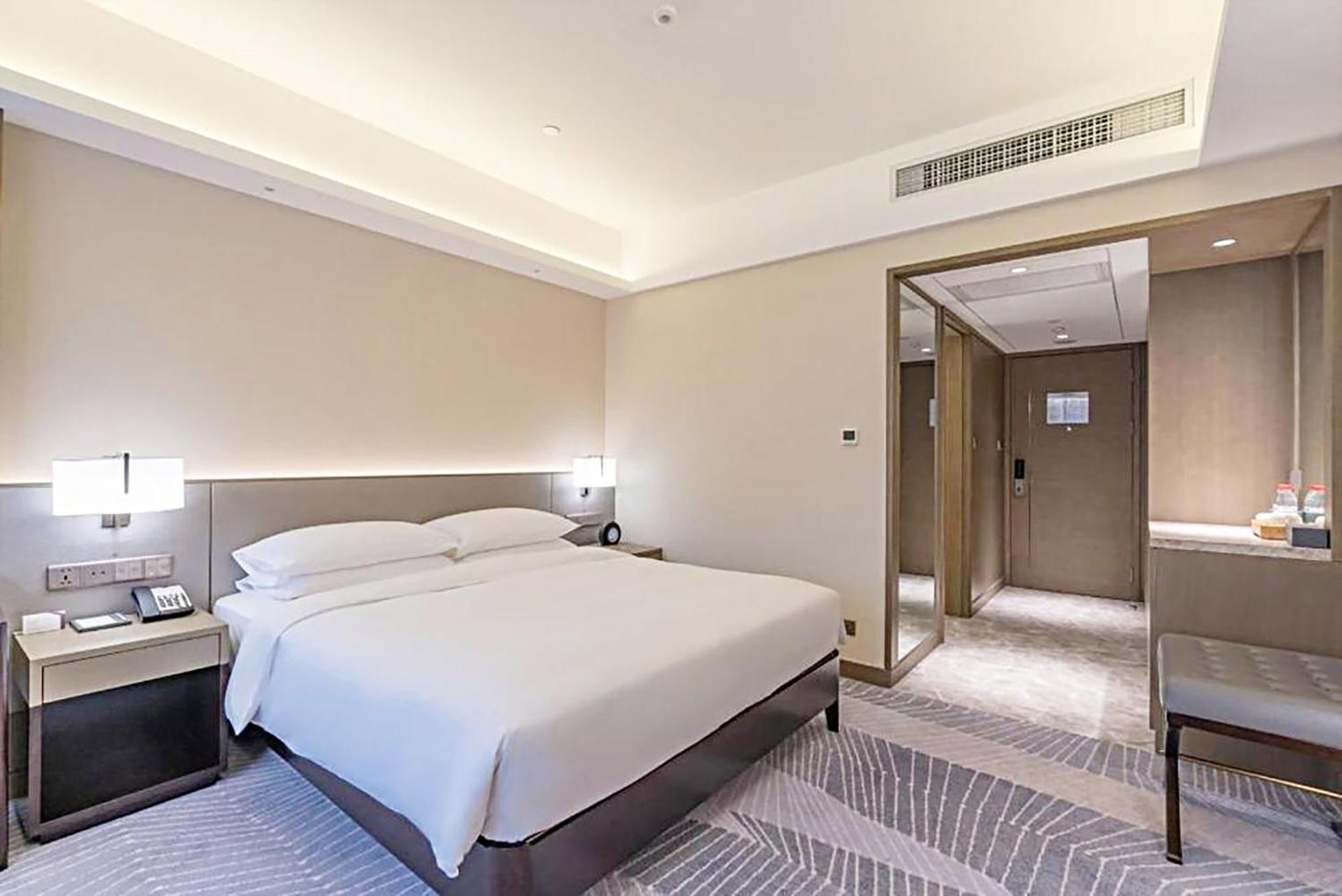 Hyatt Regency Liberation Square Chongqing Hotell Exteriör bild